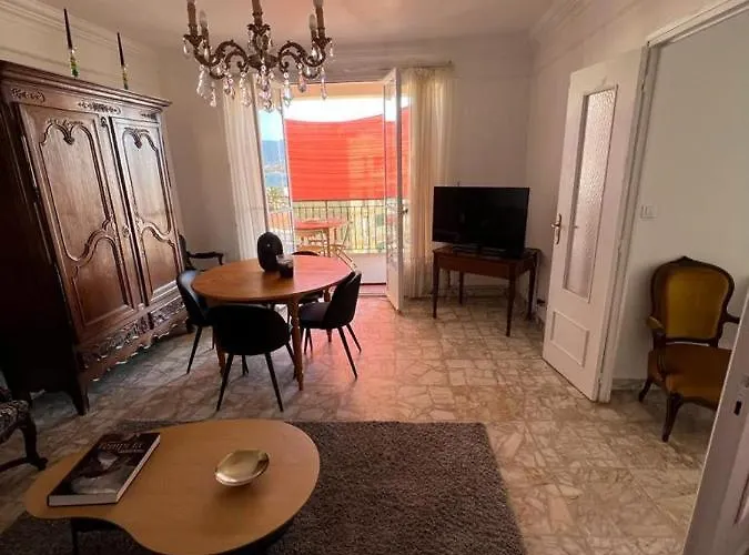 Climatisé F3 Proche Port Et Aéroport * Ajaccio (Corsica)