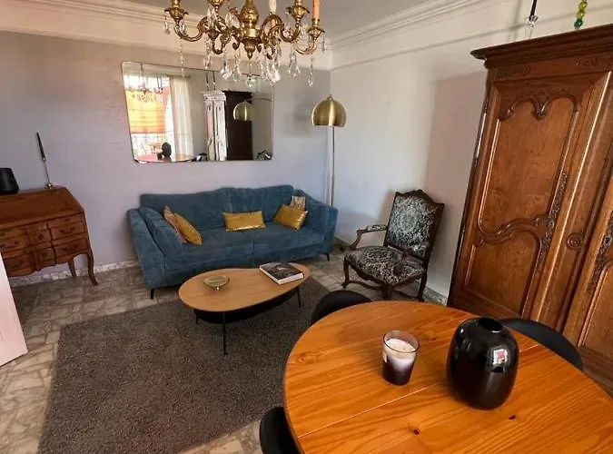 Climatisé F3 Proche Port Et Aéroport * Ajaccio (Corsica)